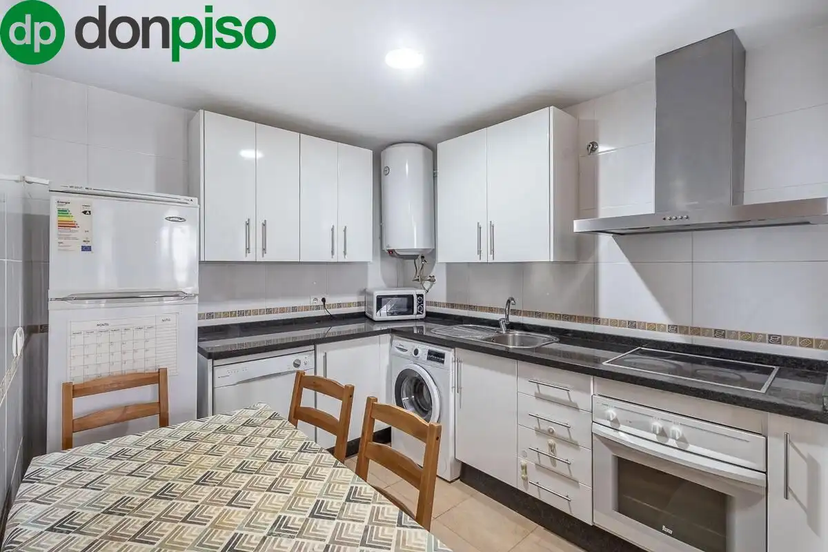 Kitchen of Duplexes for sale in Granada  with Air Conditioner and Heating