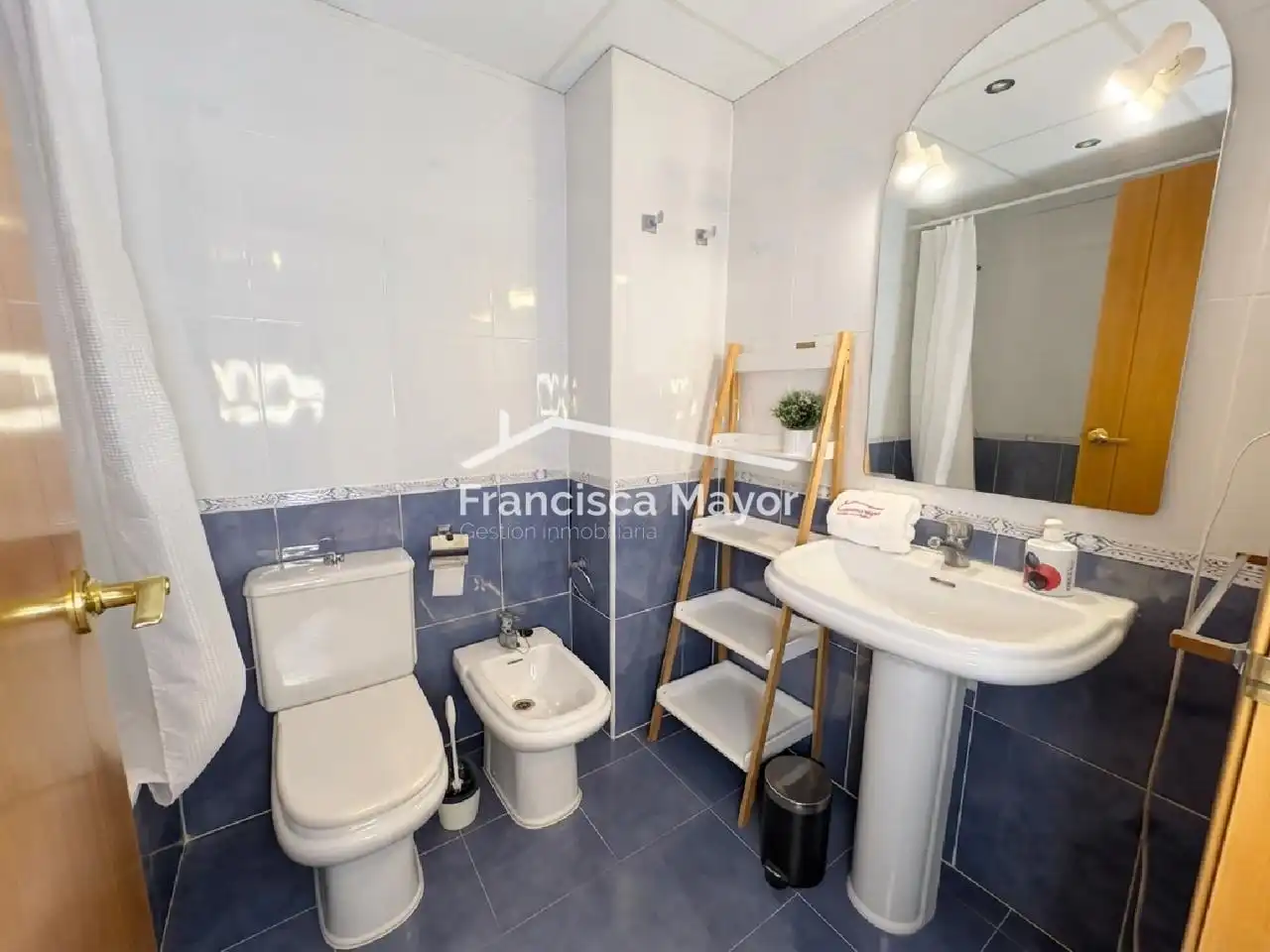 Baño de Piso en venta en Valencia con Aire acondicionado, Amueblado y Piscina comunitaria
