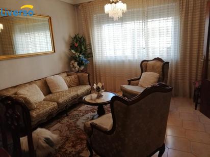 Living room of House or chalet for sale in Villanueva de Gumiel  with Balcony