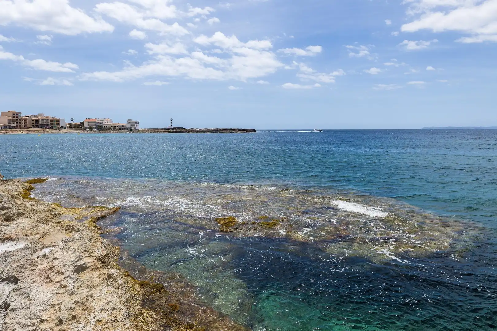 Vista exterior de Casa o chalet en venta en Ses Salines con Terraza y Piscina