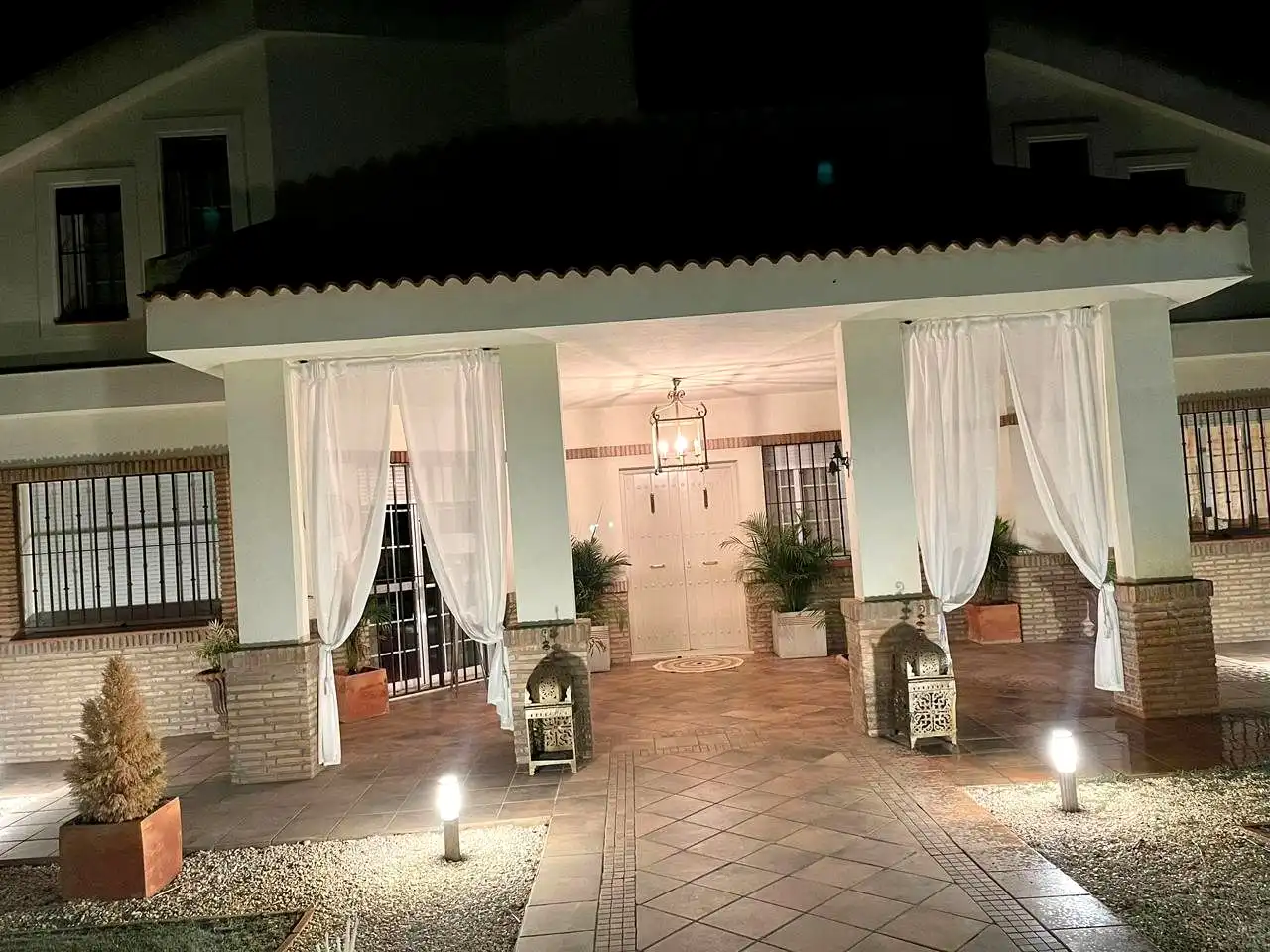 Casa amb piscina en venda a Del Almendro