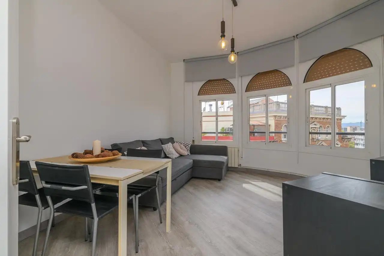 Living room of Attic for sale in  Barcelona Capital  with Air Conditioner, Heating and Parquet flooring