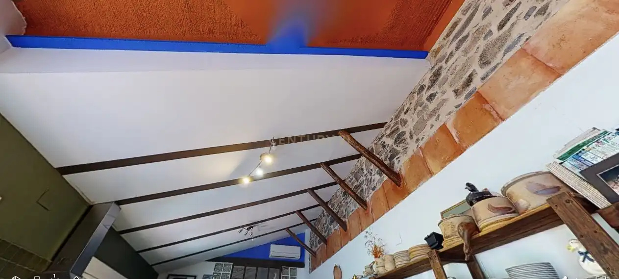 Houses for sale in Piedrabuena  with Air Conditioner, Private garden and Storage room