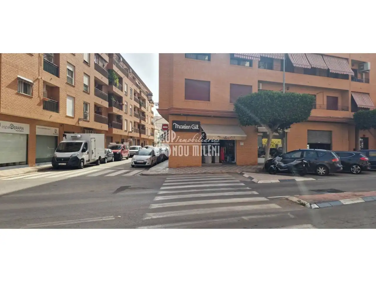 Vista exterior de Local de alquiler en Alcàsser con Aire acondicionado