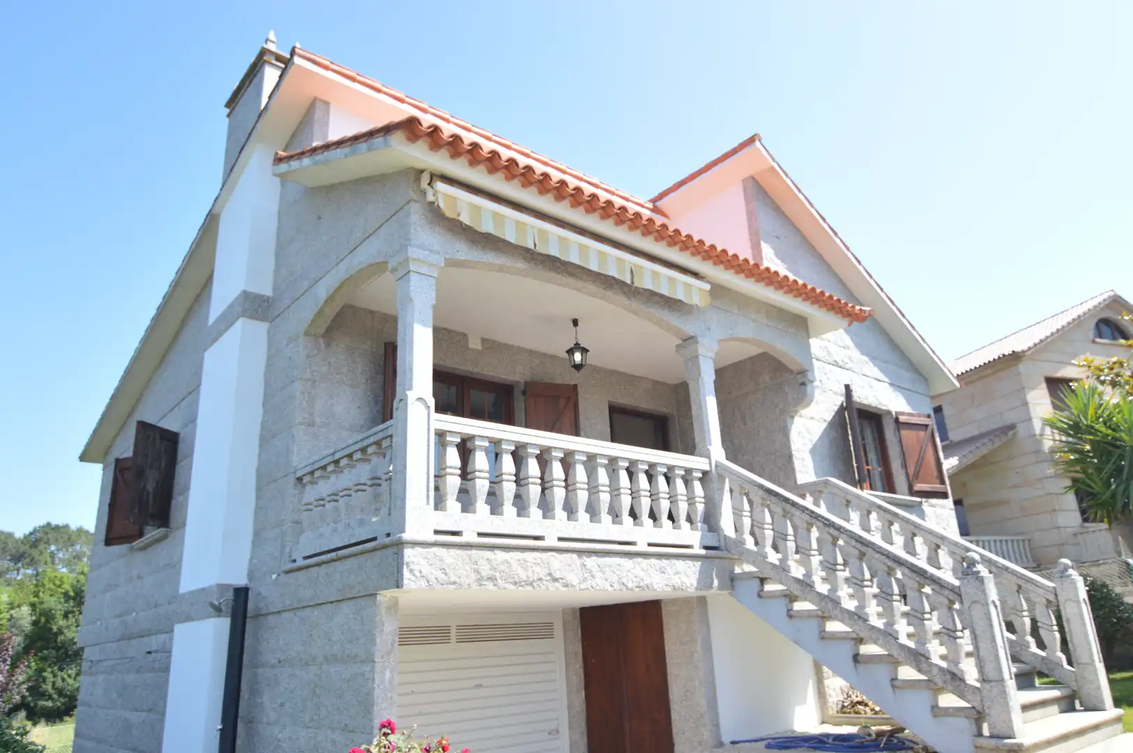 Exterior view of Houses for sale in Sanxenxo  with Heating, Private garden and Terrace