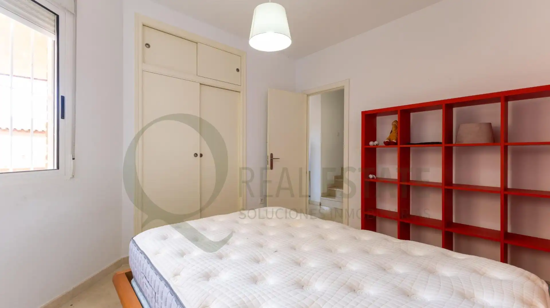 Habitación de Casa o chalet en venta en Alicante / Alacant con Jardín privado, Terraza y Trastero