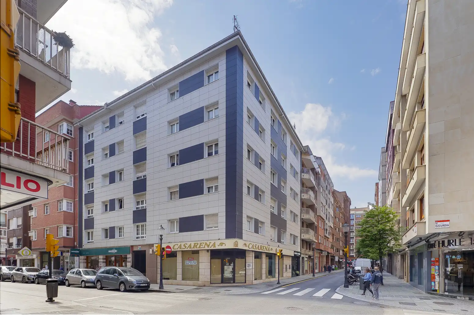 Vista exterior de Piso en venta en Gijón  con Calefacción y Amueblado