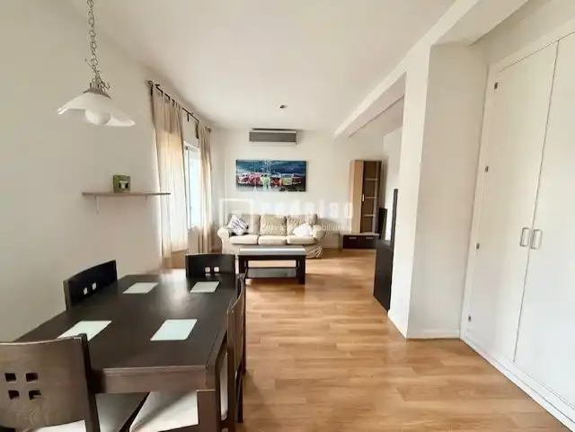Sala d'estar de Edifici en venda en Madrid