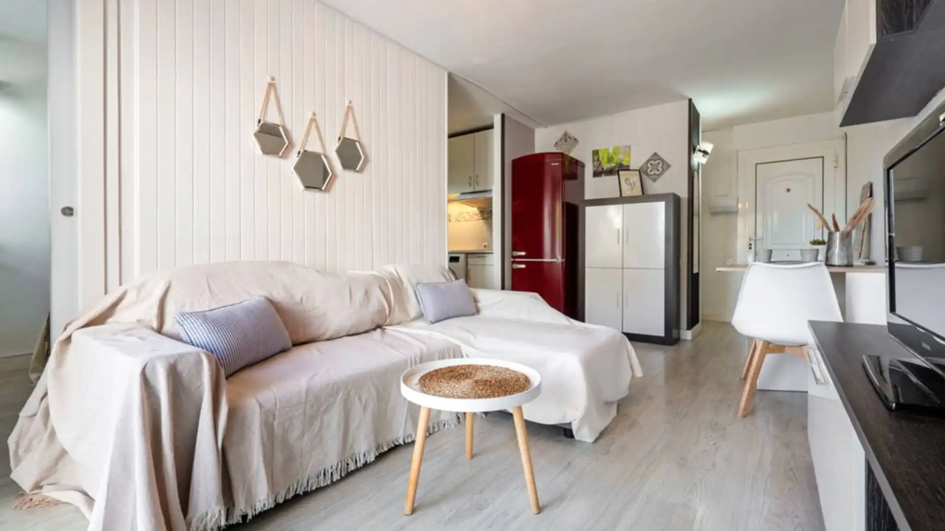 Bedroom of Flat for sale in Salou  with Air Conditioner, Heating and Parquet flooring