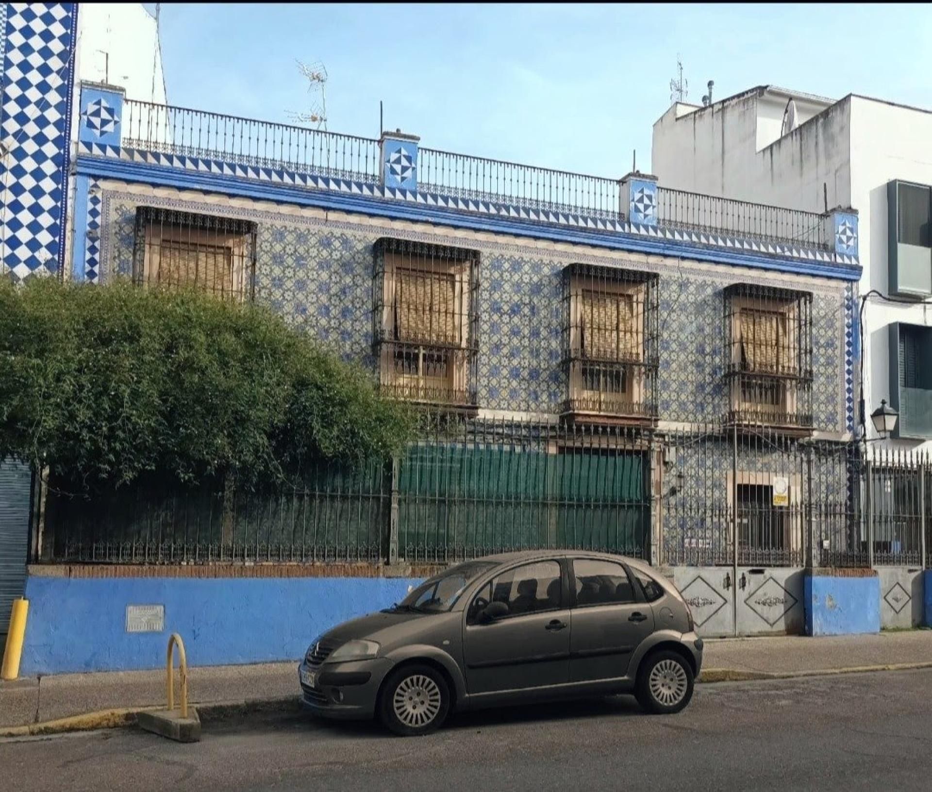 Exterior view of House or chalet for sale in Badajoz Capital  with Terrace and Balcony