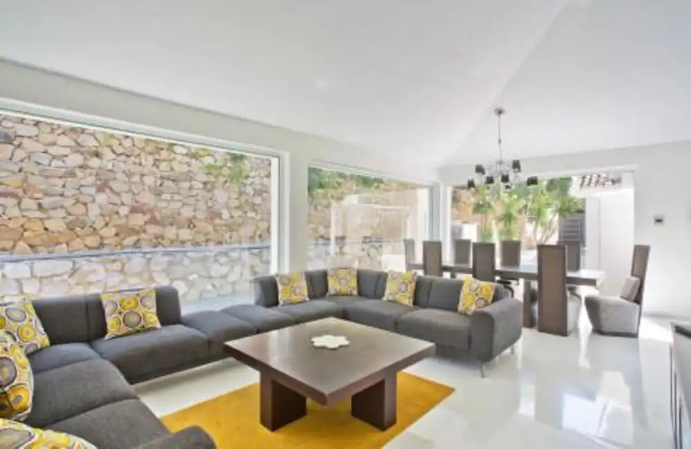Sala d'estar de Casa o xalet de lloguer en Marbella amb Aire condicionat, Jardí privat i Terrassa