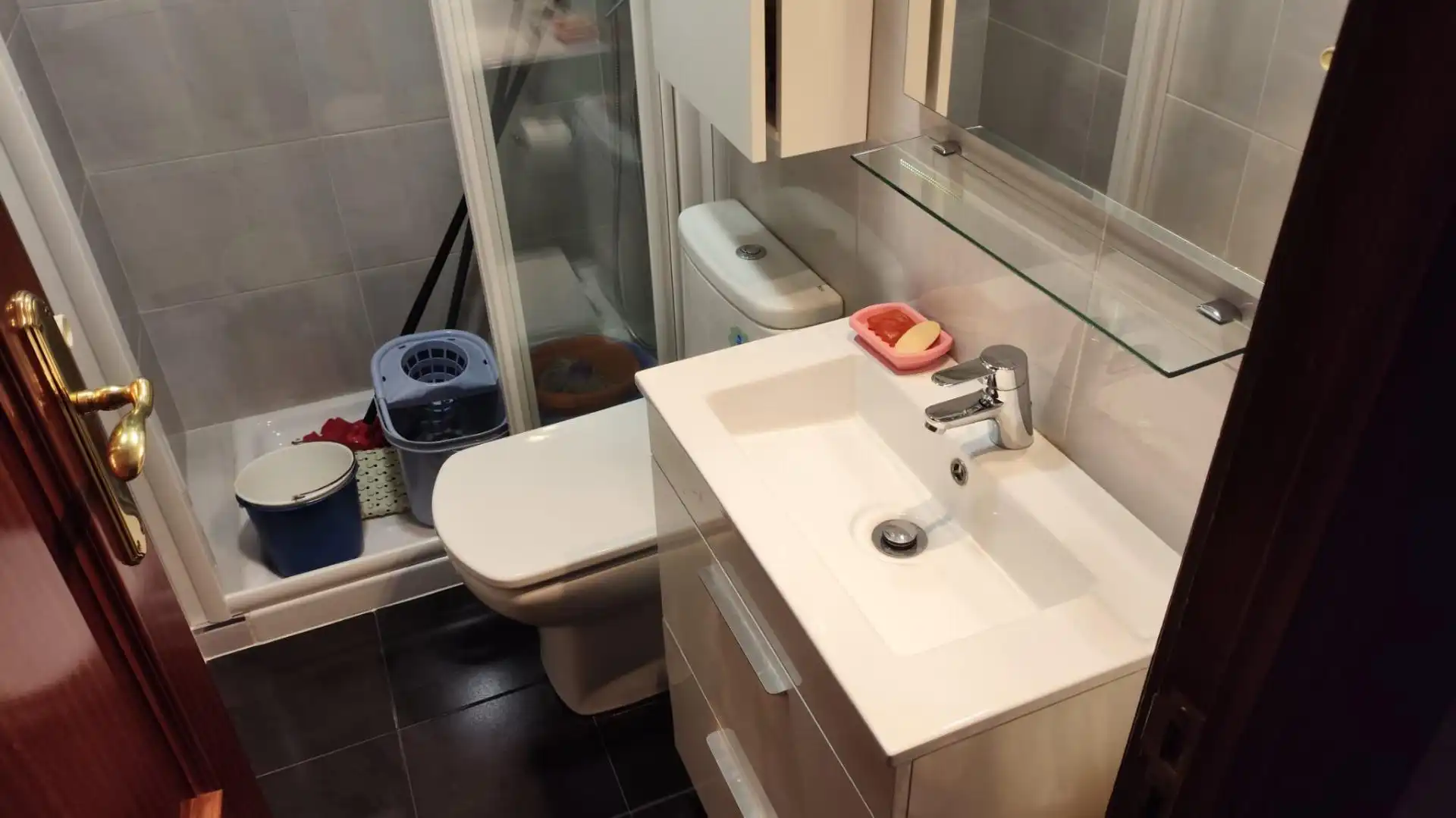 Baño de Piso de alquiler en Palencia con Parquet