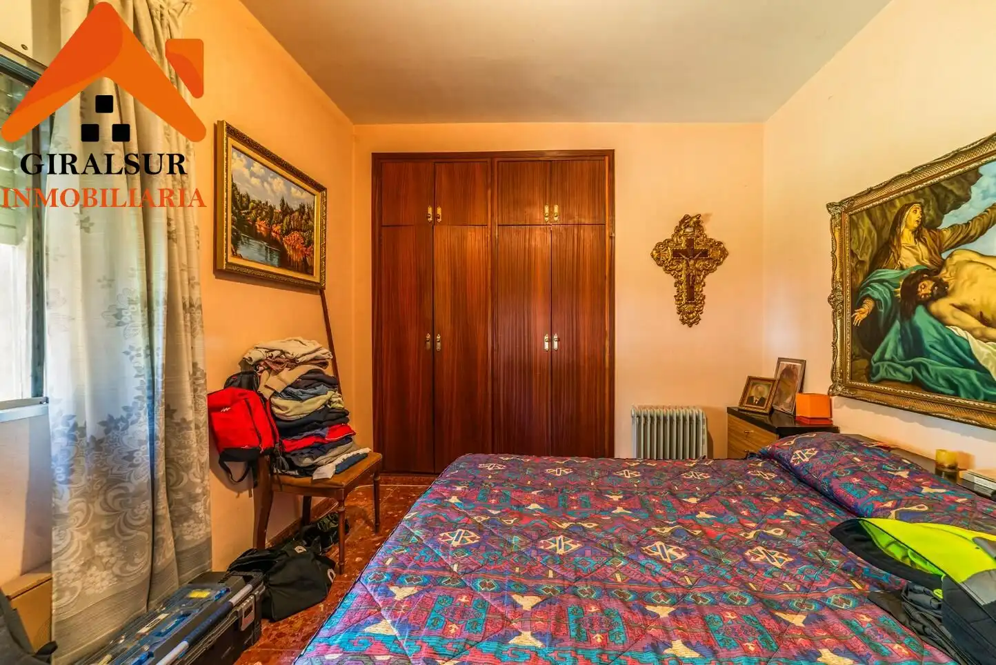 Dormitori de Casa o xalet en venda en Alcalá de Guadaira amb Aire condicionat, Jardí privat i Terrassa