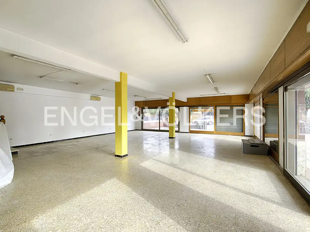 Local comercial en venta en Vilamalla, imagen 6