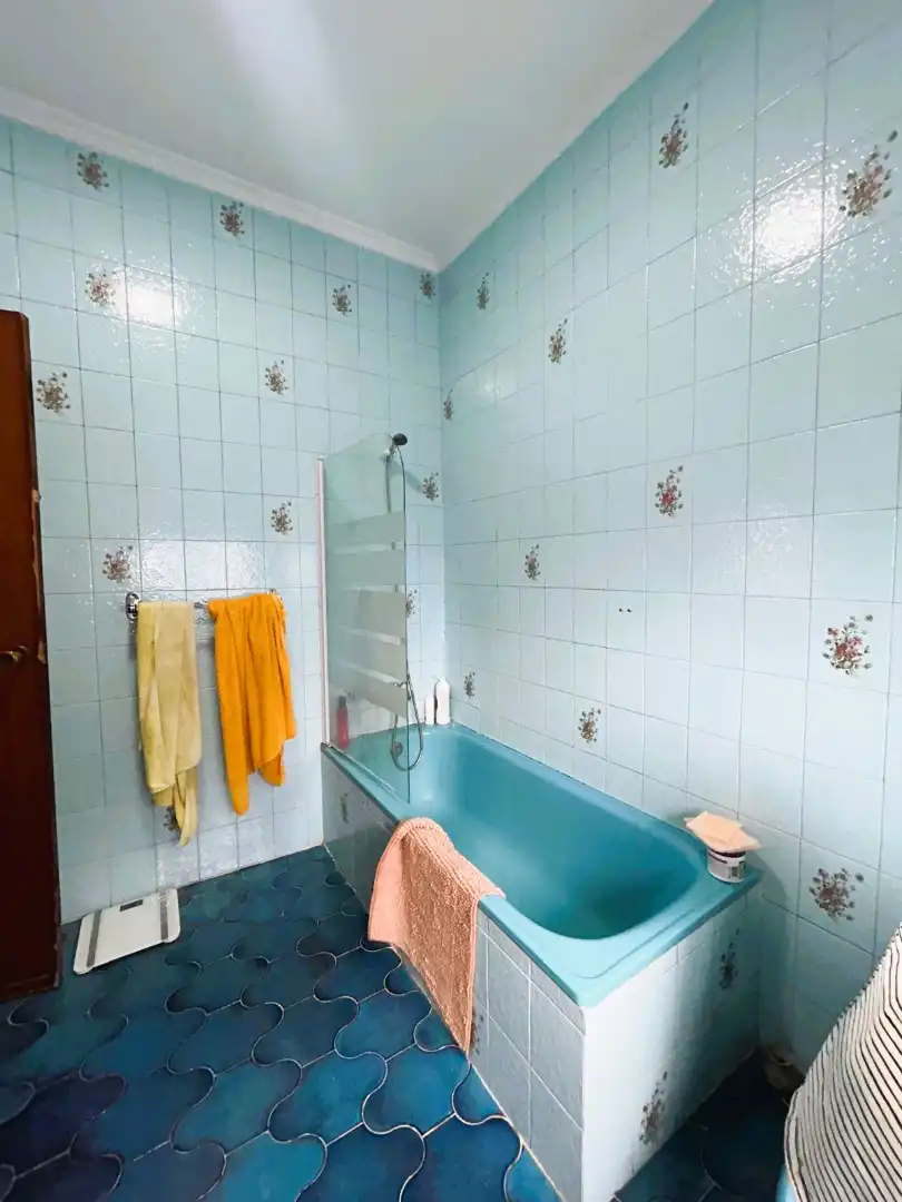 Bathroom of Detached homes for sale in Umbrete  with Air Conditioner, Terrace and Storage room