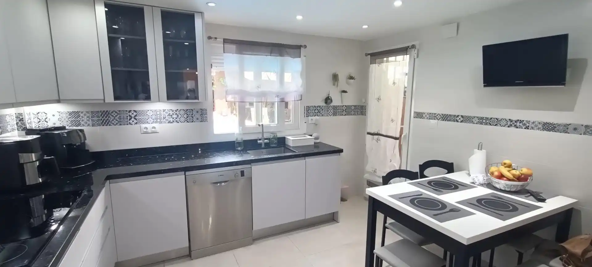 Cocina de Casa adosada en venta en La Nucia con Aire acondicionado, Calefacción y Jardín privado