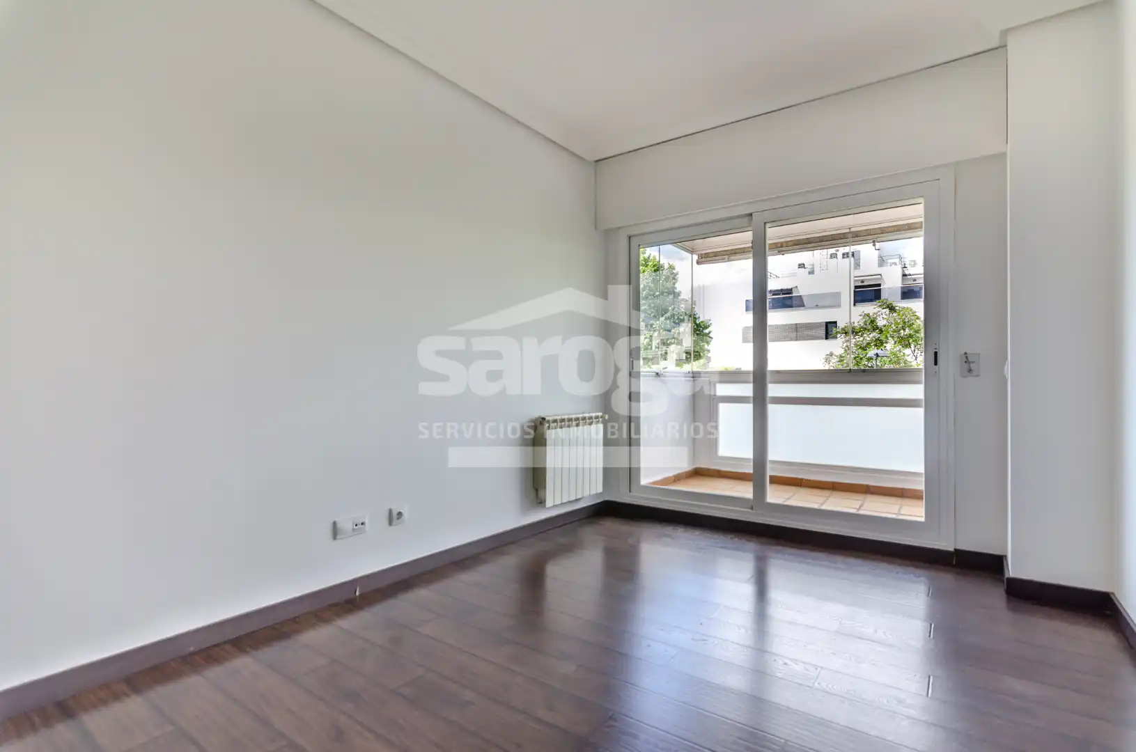 Sala d'estar de Pis en venda en Pozuelo de Alarcón amb Aire condicionat, Calefacció i Terrassa