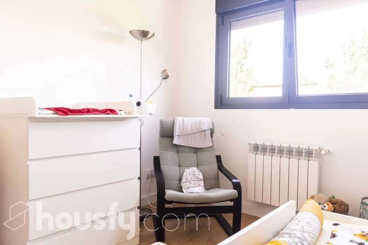 Bedroom of Flat for sale in Móstoles  with Air Conditioner, Terrace and Storage room