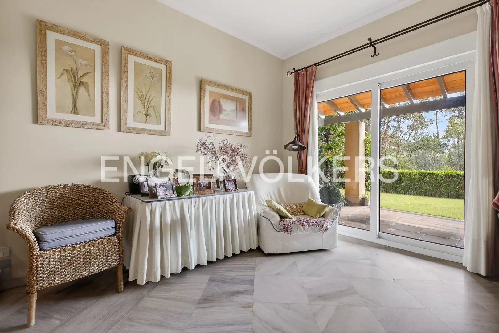 Sala de estar de Casa o chalet en venta en Islantilla con Calefacción, Jardín privado y Terraza
