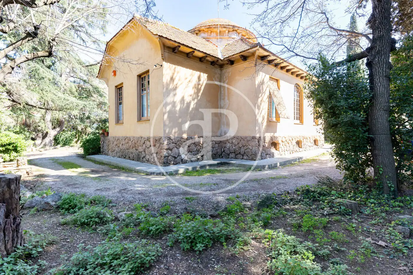 Houses for sale in Carrer d'Àngel Guimerà, L'Eixample