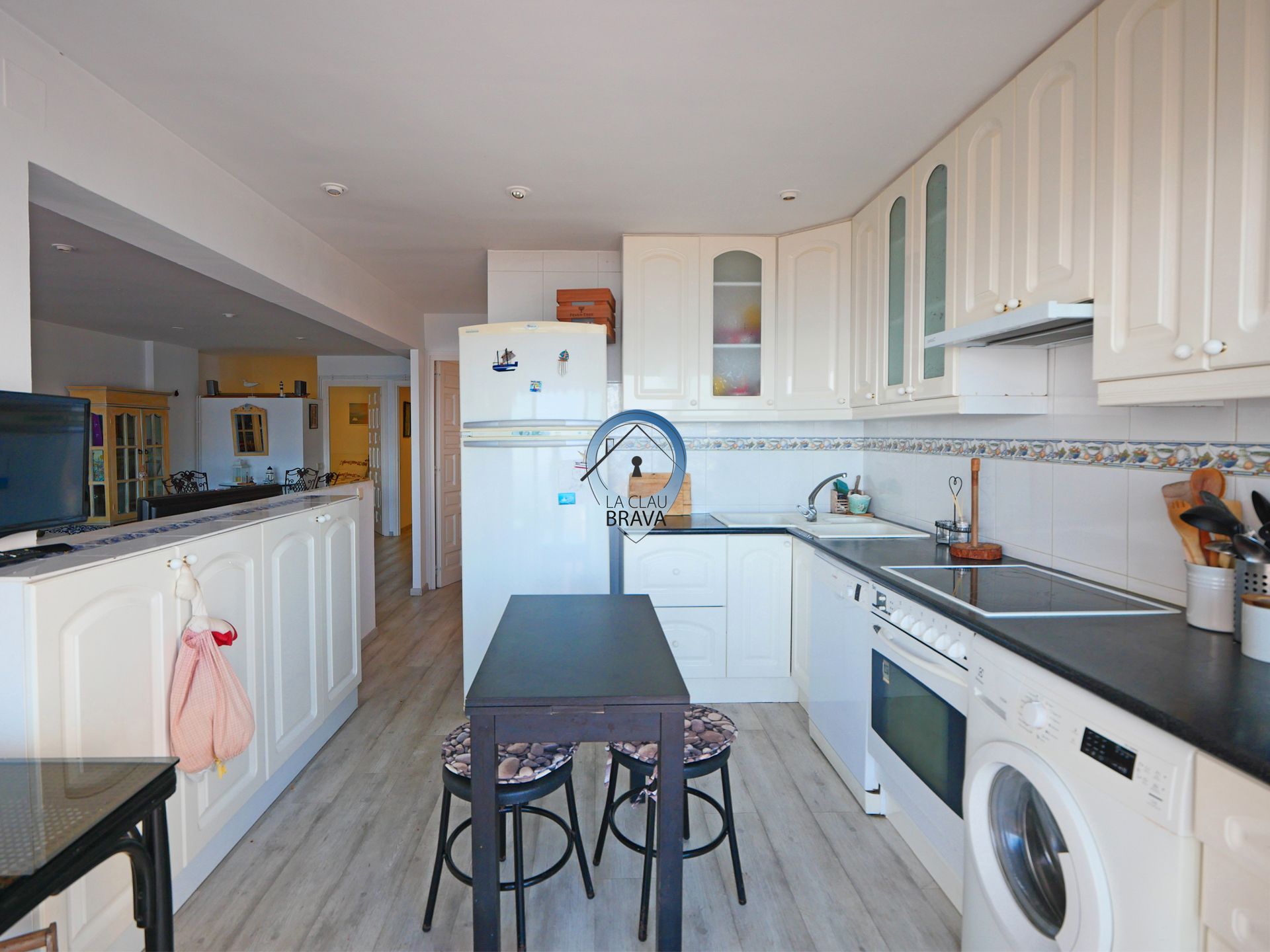 Cuina de Pis en venda en Sant Feliu de Guíxols amb Calefacció i Terrassa