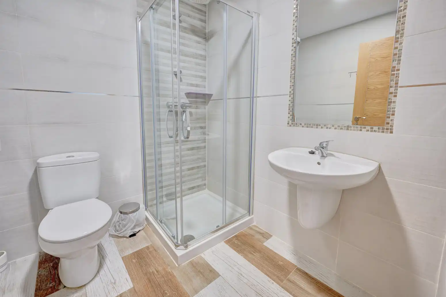 Bathroom of Detached homes for sale in Mañeru  with Air Conditioner, Heating and Private garden