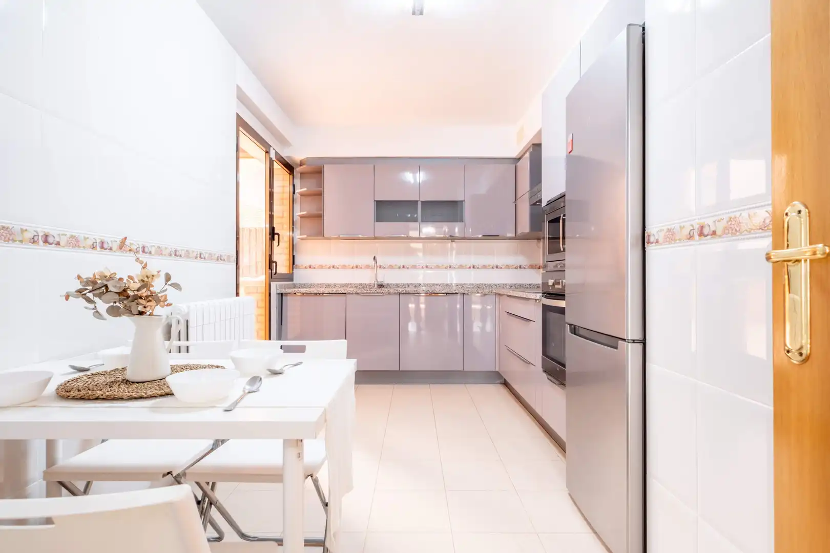 Kitchen of Flat for sale in Zaragoza  with Air Conditioner, Heating and Parquet flooring
