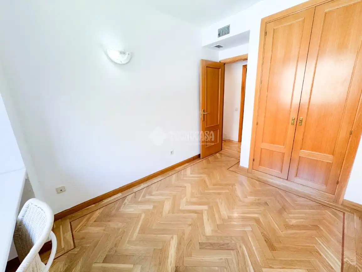 Flat with pool for sale in Barajas, imagen 17
