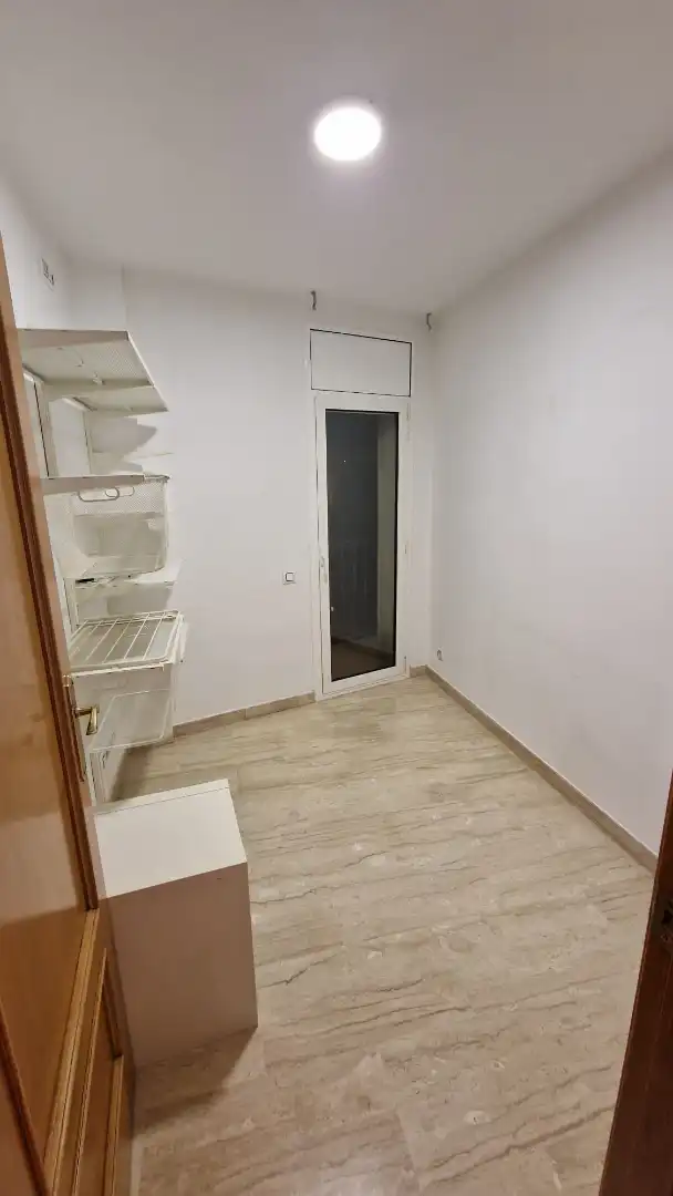 Maisonette zur Miete in Carrer de Milà i Fontanals, Mercat