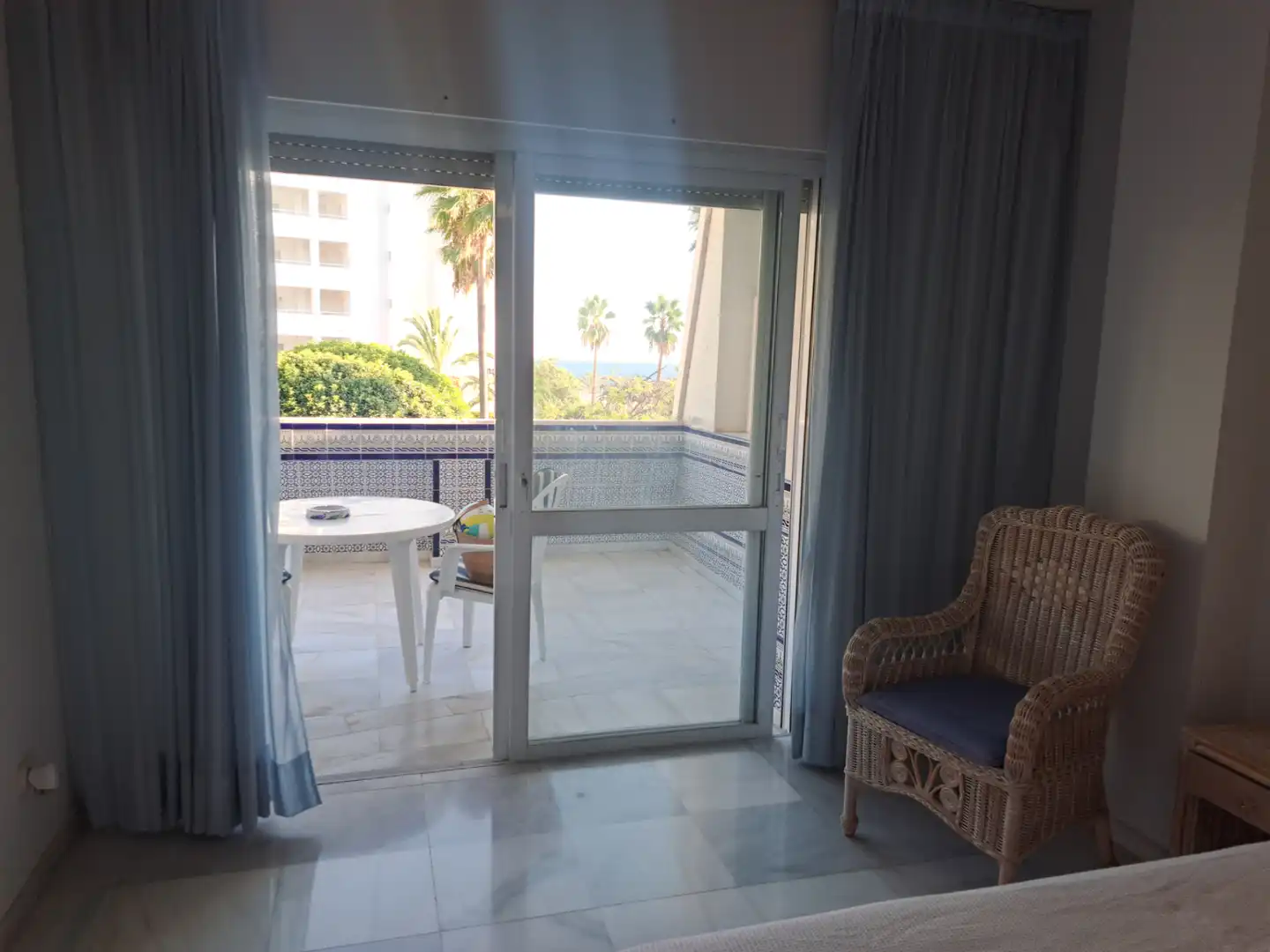 Schlafzimmer von Wohnung zur Miete in Marbella mit Klimaanlage, Heizung und Terrasse
