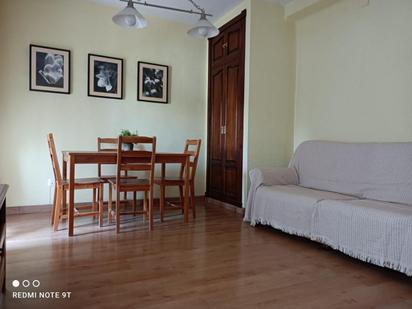 Bedroom of Flat to rent in  Sevilla Capital  with Air Conditioner and Furnished