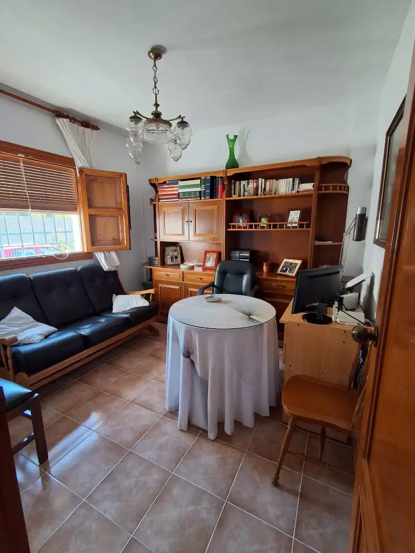 Wohnzimmer von Haus oder Chalet zum Verkauf in Loja mit Heizung, Privatgarten und Terrasse