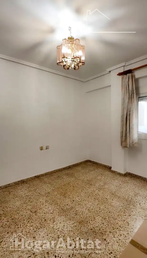 Piso en venta en Paterna con Terraza y Balcón