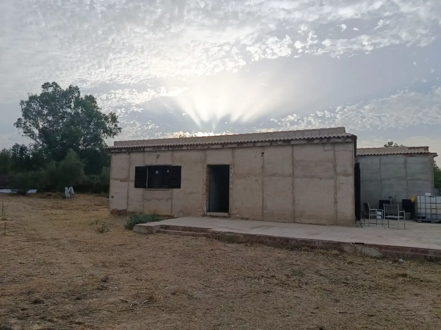 Vista exterior de Finca rústica en venda en Hinojos amb Terrassa