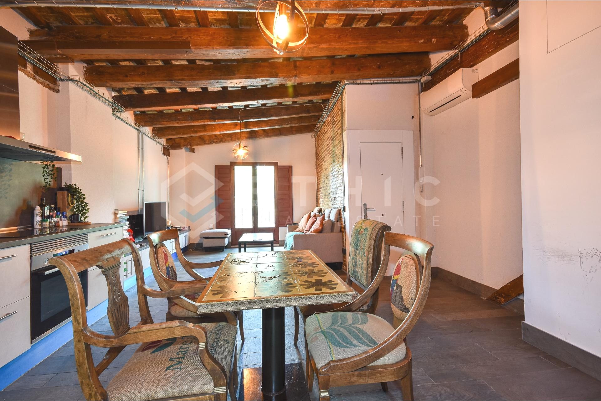 Dining room of Attic for sale in  Barcelona Capital  with Air Conditioner, Heating and Parquet flooring