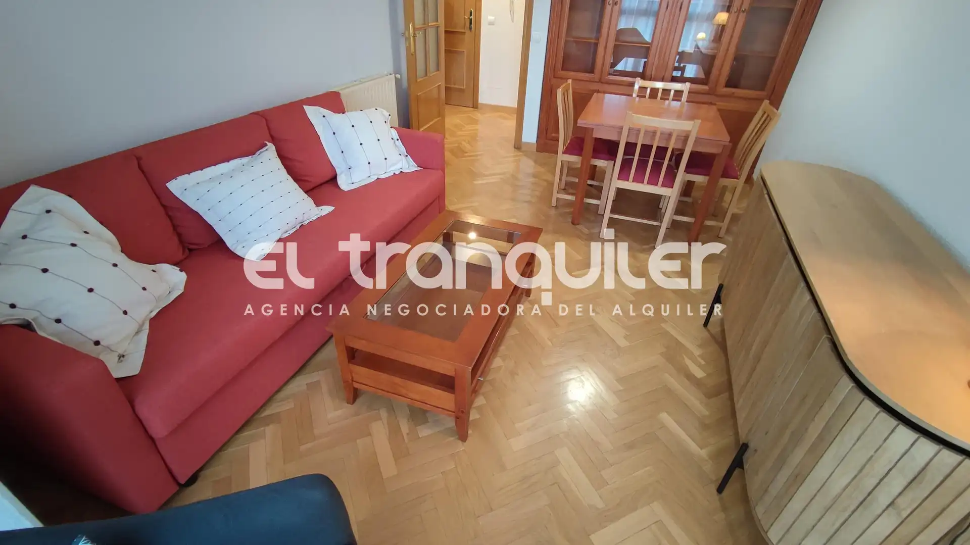 Sala d'estar de Pis de lloguer en Madrid amb Aire condicionat, Parquet i Piscina