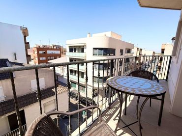 Appartamento con balcone in affitto a Almoradí