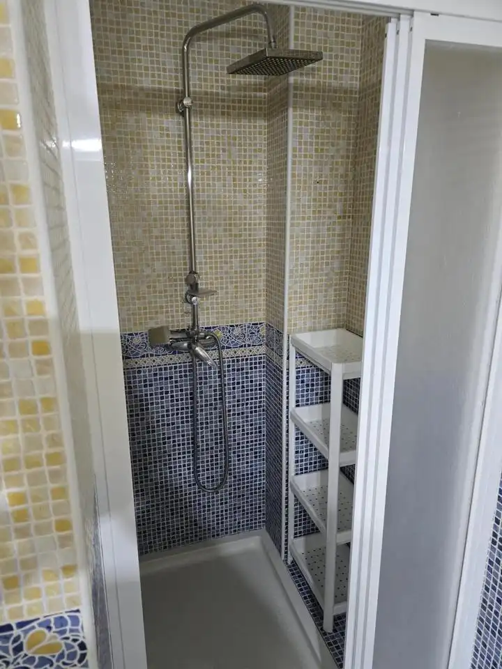 Baño de Piso en venta en Dos Hermanas con Aire acondicionado, Terraza y Trastero