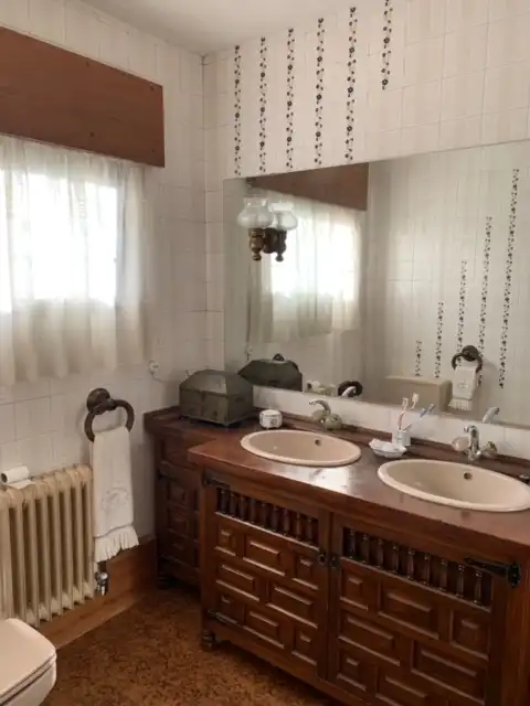 Baño de Casa o chalet en venta en La Adrada  con Calefacción, Jardín privado y Trastero