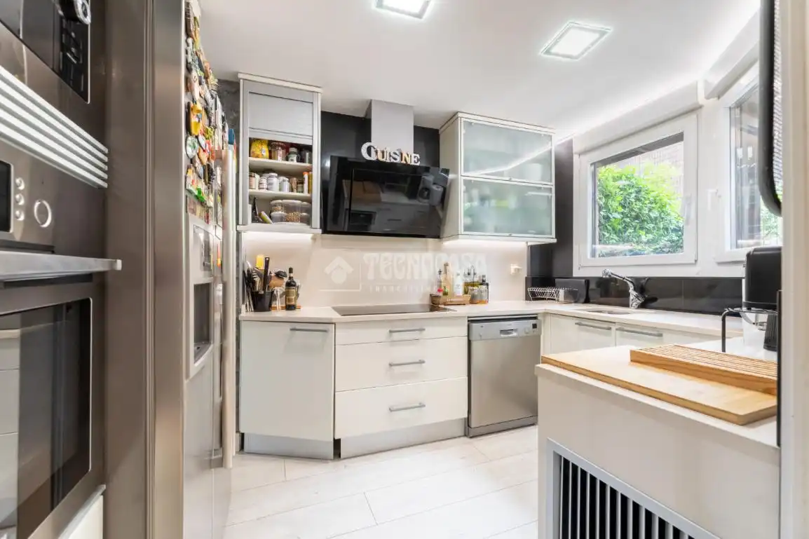 Cocina de Casa adosada en venta en Torrelodones con Calefacción, Terraza y Balcón
