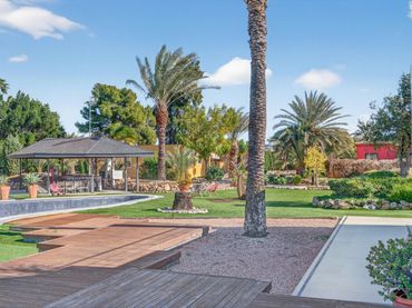 Villa con piscina in vendita a Elche