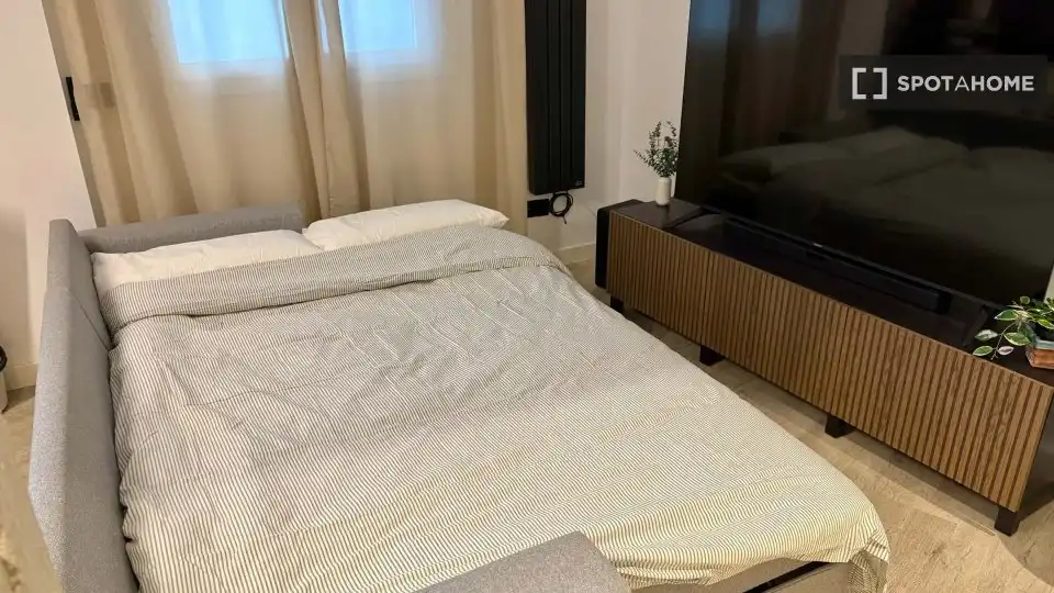 Habitación de Piso de alquiler en Madrid con Aire acondicionado, Calefacción y Amueblado