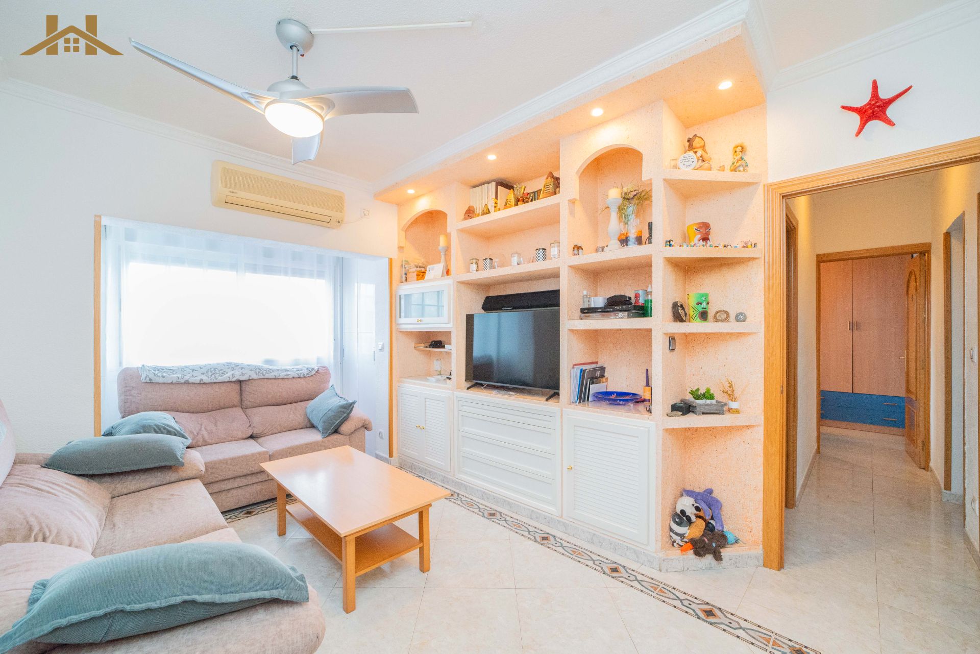 Living room of Flat for sale in Leganés  with Air Conditioner and Heating