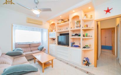 Living room of Flat for sale in Leganés  with Air Conditioner and Heating