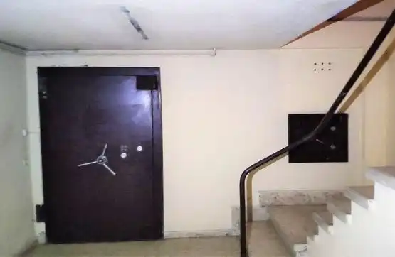 Local comercial en venda a Bembibre, imagen 5