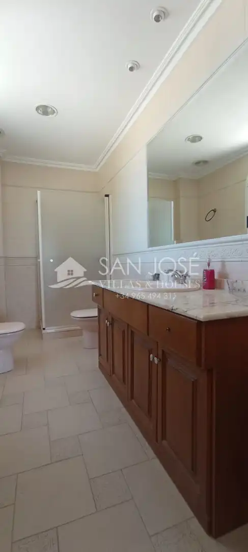 Baño de Casa o chalet en venta en Crevillent con Aire acondicionado, Calefacción y Jardín privado