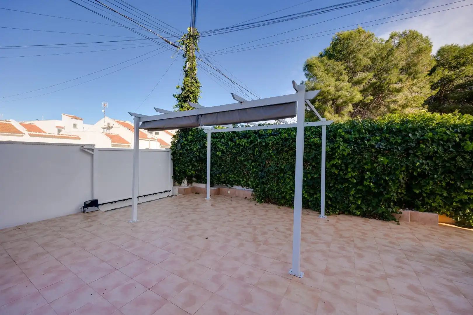 Terrassa de Casa o xalet en venda en Torrevieja amb Aire condicionat, Jardí privat i Moblat