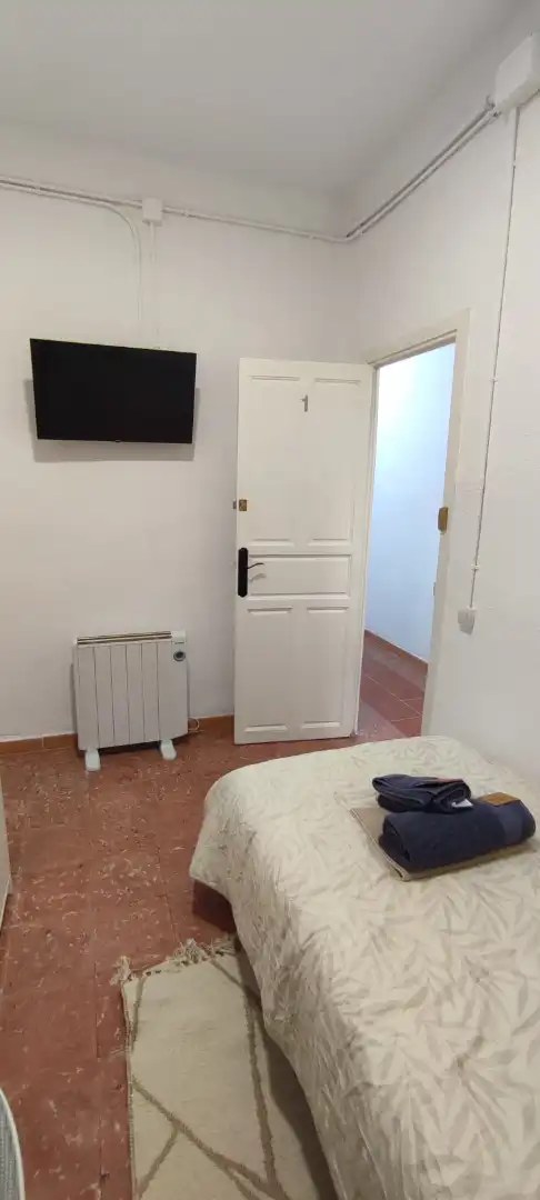 Bedroom of Flat for rent in Terrassa  with Air Conditioner, Heating and Furnished