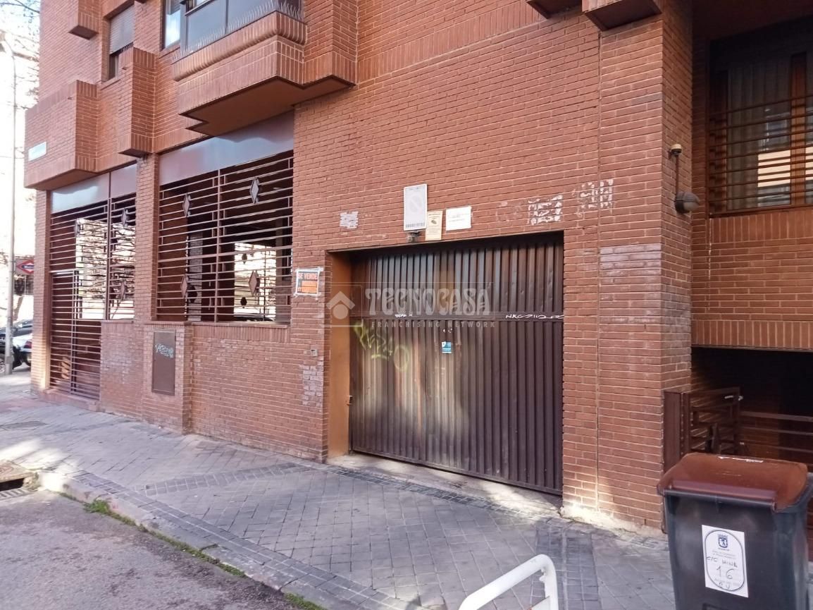 Vista exterior de Garaje en venta en  Madrid Capital