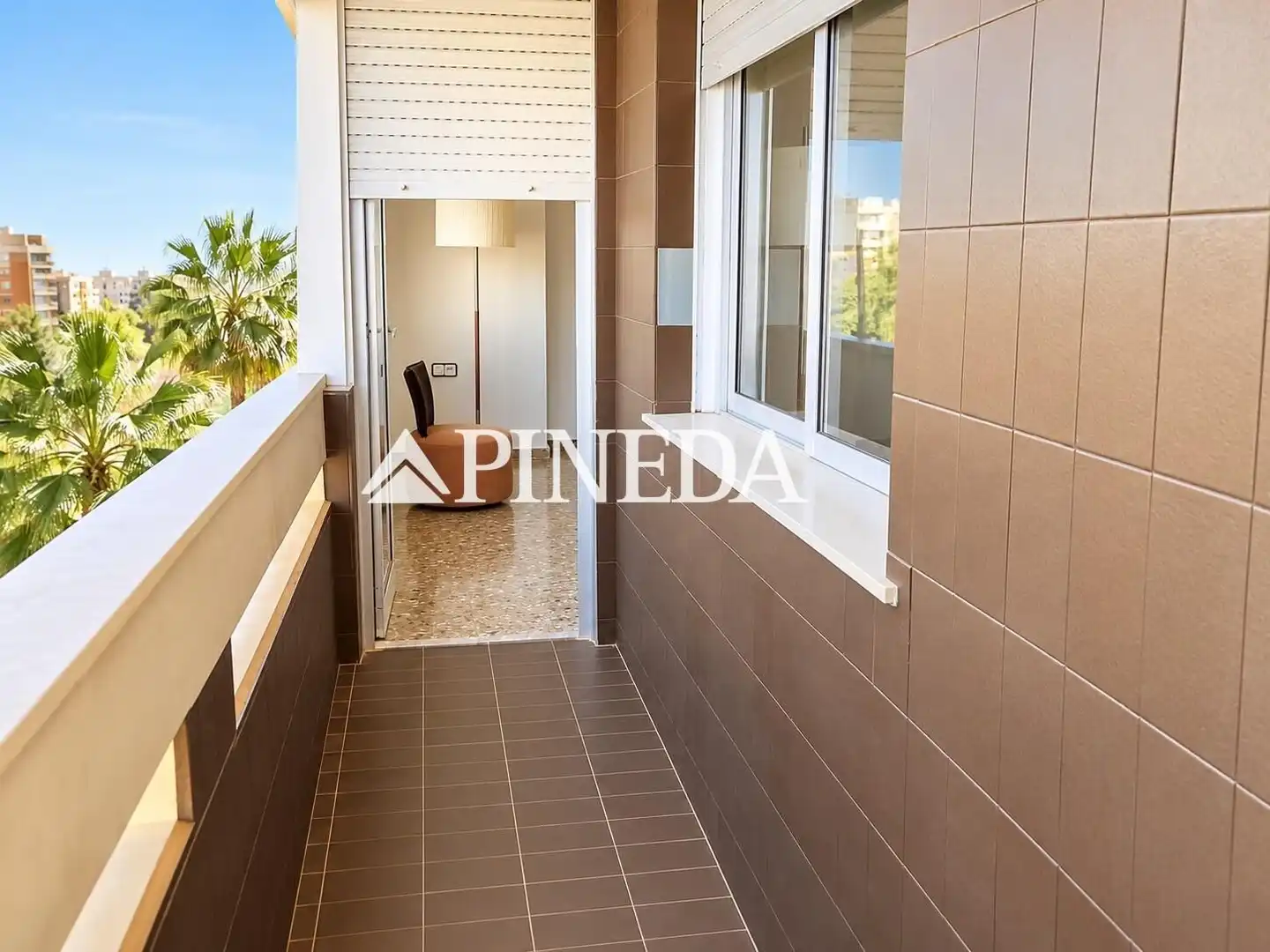 Balcony of Flat for sale in Casco Antiguo